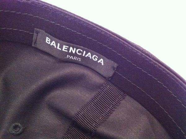 大人気 バレンシアガ キャップ スーパーコピー【BALENCIAGA】ロゴキャップ  ブラック 7090101
